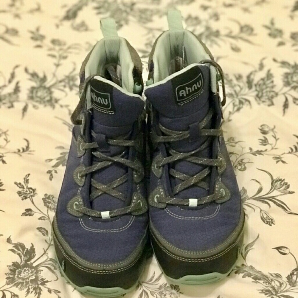 light hiking boots